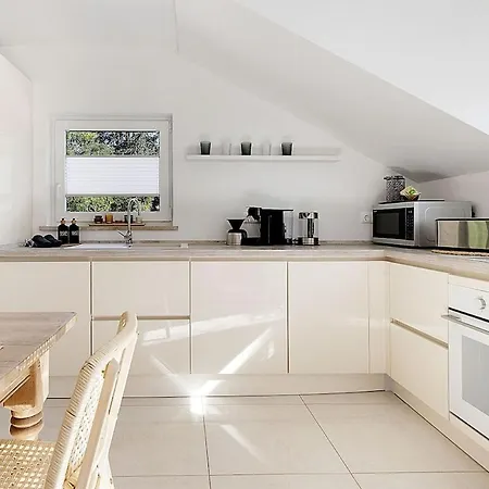 Tower House アパート ポルティマン