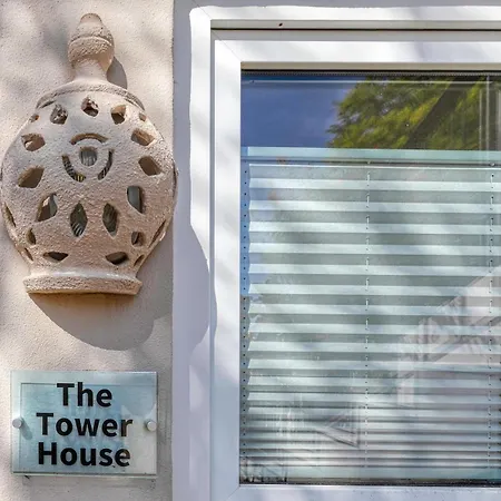 Tower House ポルティマン